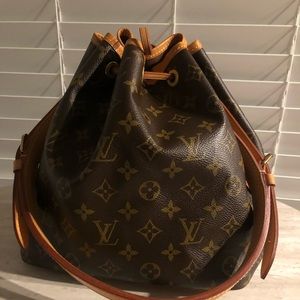 Lv bucket bag